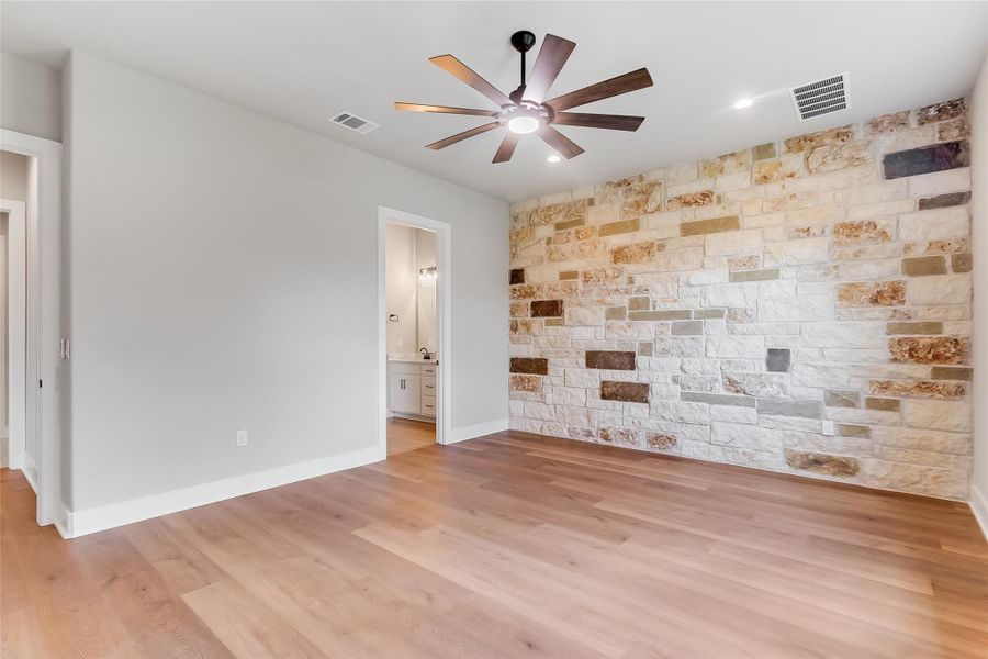 Spacious, unfurnished interior of a new home in , Bertram (Image 26).