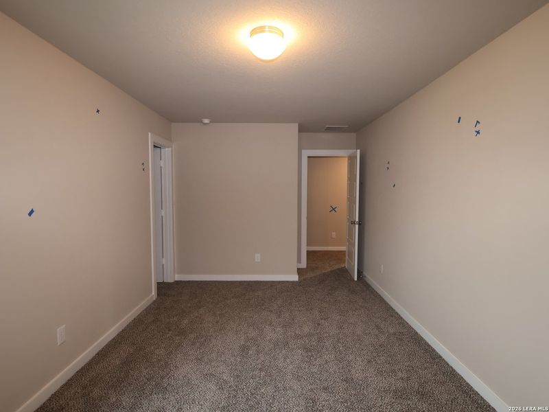 Spacious, unfurnished interior of a new home in Winding Brook, San Antonio (Image 15). Spacious, unfurnished interior of a new home in Winding Brook, San Antonio (Image 15).
