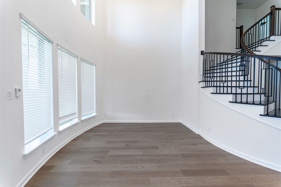 Spacious, unfurnished interior of a new home in Sonoma Verde, Rockwall (Image 22). Spacious, unfurnished interior of a new home in Sonoma Verde, Rockwall (Image 22).