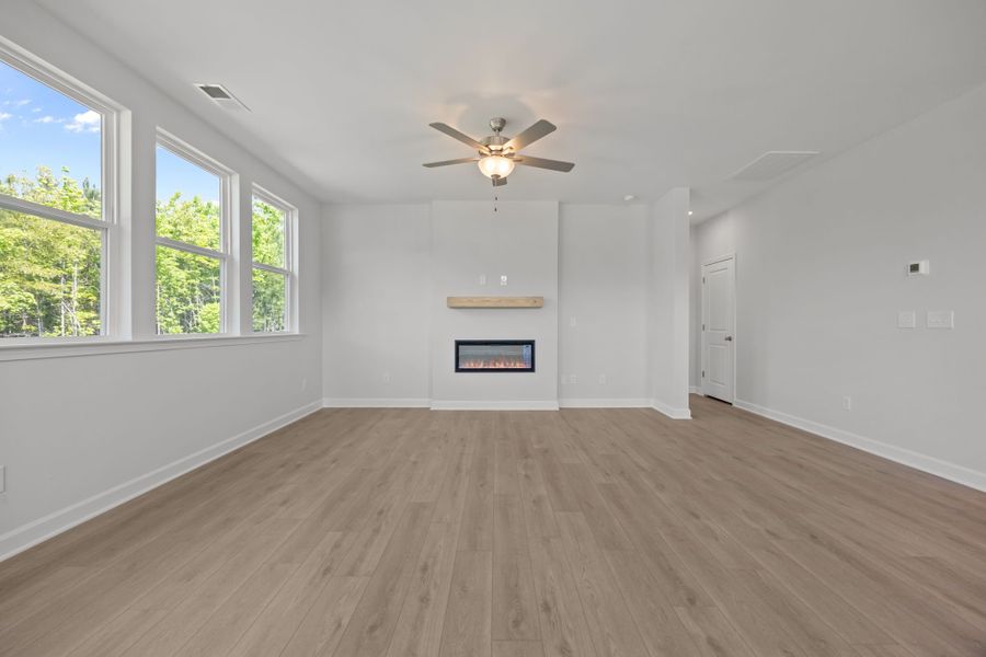 Representative unfurnished interior of a home built from the The Ashport B by Davidson Homes LLC in Saddle Creek Ranch, Cibolo (Image 19).