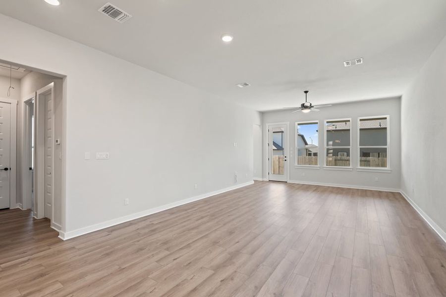 Spacious, unfurnished interior of a new home in Arbor Collection at Lariat, Liberty Hill (Image 22).