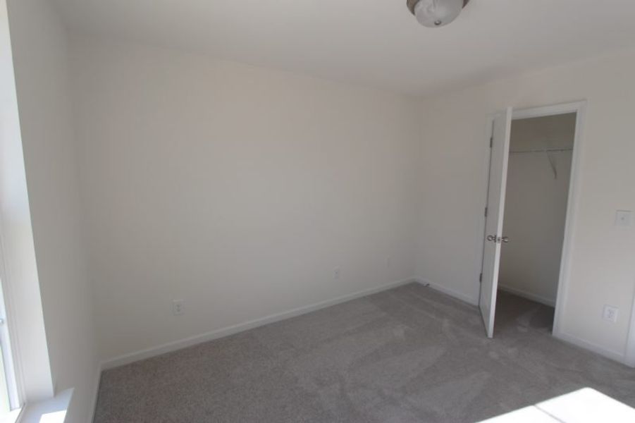 Spacious, unfurnished interior of a new home in Avondale, Greensboro (Image 23).
