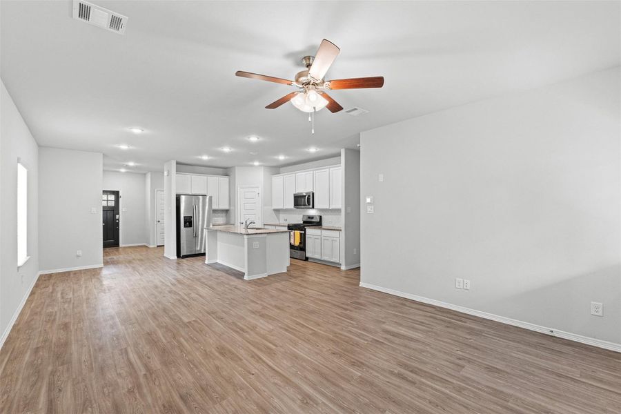 Spacious, unfurnished interior of a new home in Liberty Collection at Fairway Farms, Tomball (Image 14).