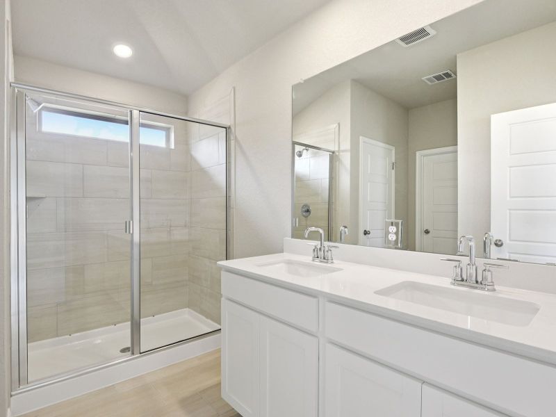 Furnished interior view inside a new home in Stetson Ridge, Marion (Image 10).