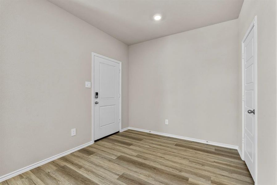 Spacious, unfurnished interior of a new home in Orchard Village, Fort Worth (Image 24). Spacious, unfurnished interior of a new home in Orchard Village, Fort Worth (Image 24).