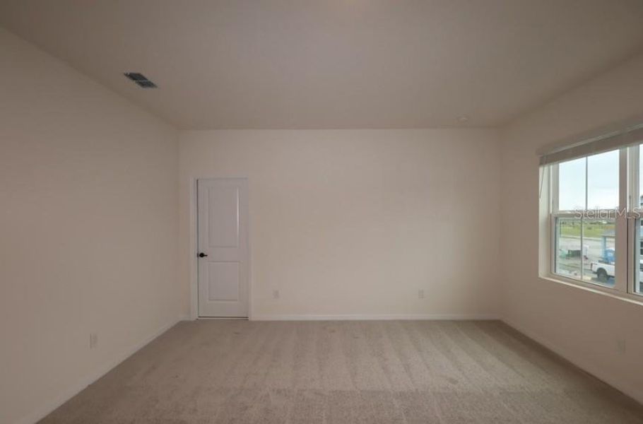 Spacious, unfurnished interior of a new home in Palmeras at Crossprairie – The Grove Collection, St. Cloud (Image 10).