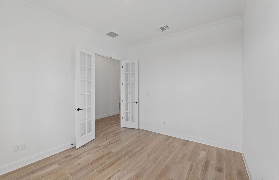 Spacious, unfurnished interior of a new home in Bluffview Reserve, Leander (Image 60).