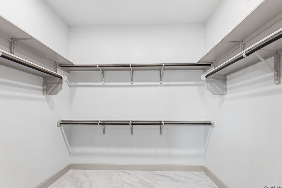 Spacious, unfurnished interior of a new home in , Selma (Image 32).