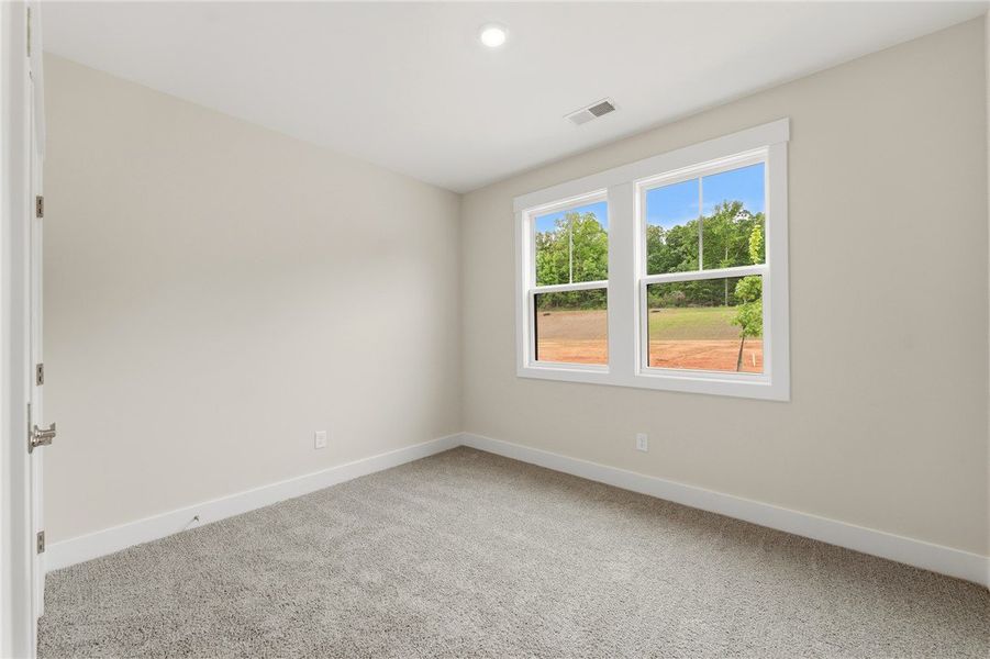 Spacious, unfurnished interior of a new home in Saratoga Oaks, Williamston (Image 29).