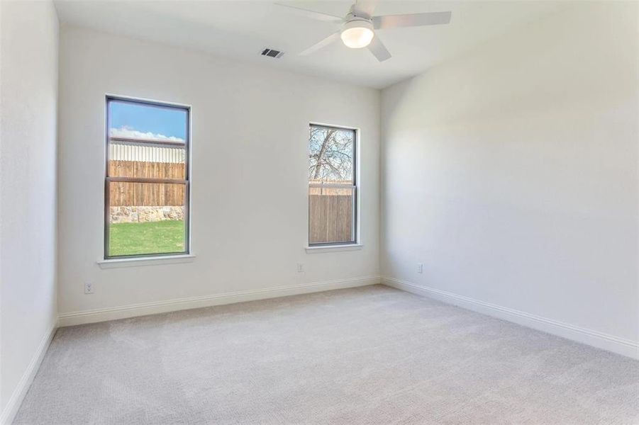 Spacious, unfurnished interior of a new home in , Aledo (Image 12).