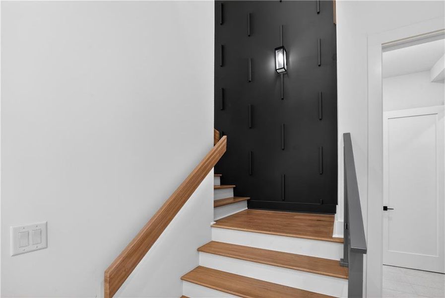 Spacious, unfurnished interior of a new home in , Alpharetta (Image 26).