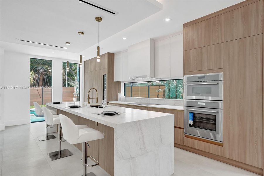 Furnished interior view inside a new home in , Fort Lauderdale (Image 39). Furnished interior view inside a new home in , Fort Lauderdale (Image 39).