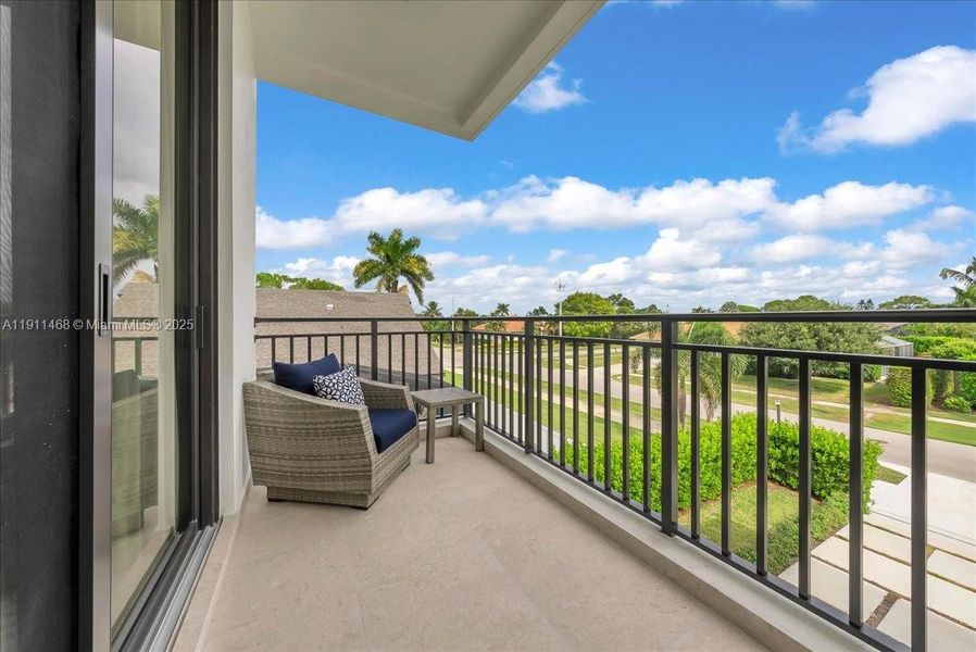 Exterior details and patio area of a home in , Marco Island (Image 3).