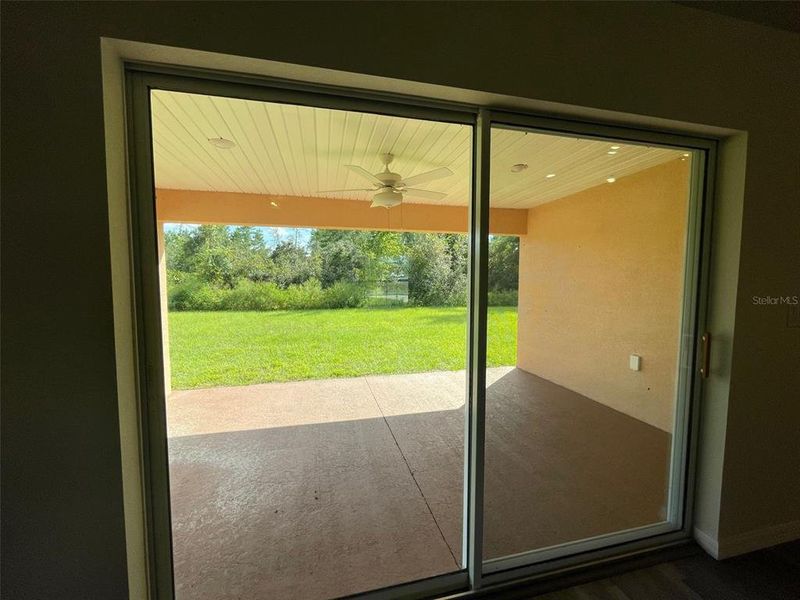 Exterior details and patio area of a home in , Ocala (Image 4).