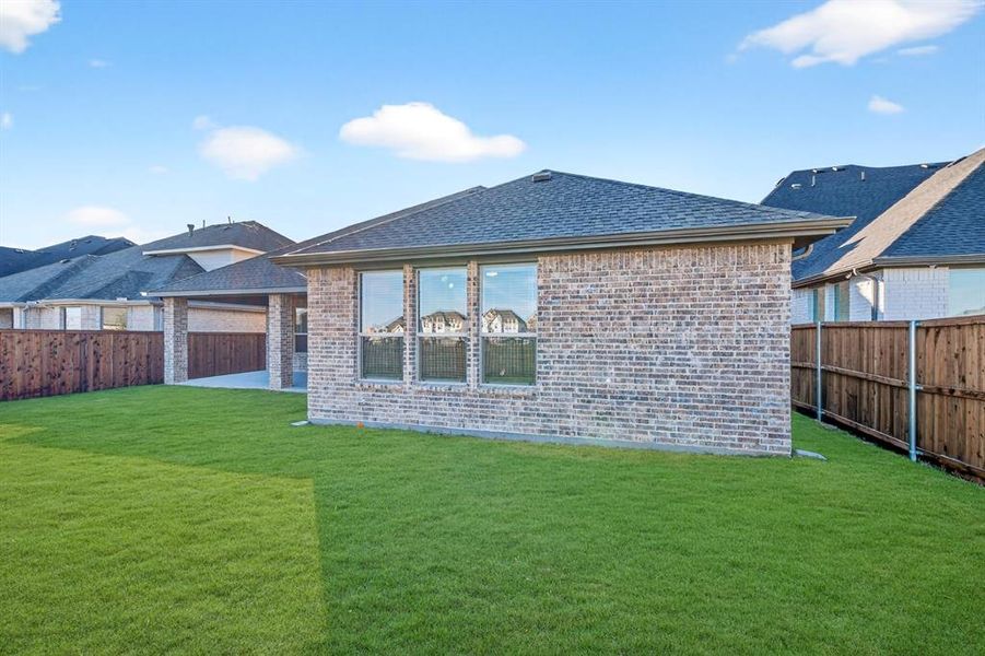 Exterior details and patio area of a home in Wellington, Haslet (Image 25). Exterior details and patio area of a home in Wellington, Haslet (Image 25).