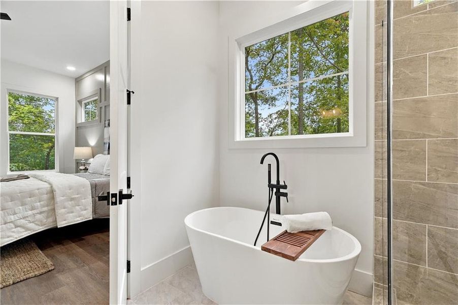 Furnished interior view inside a new home in , Jasper (Image 8).