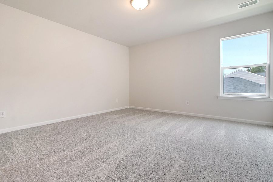 Spacious, unfurnished interior of a new home in Watson Hill, Summerville (Image 31).