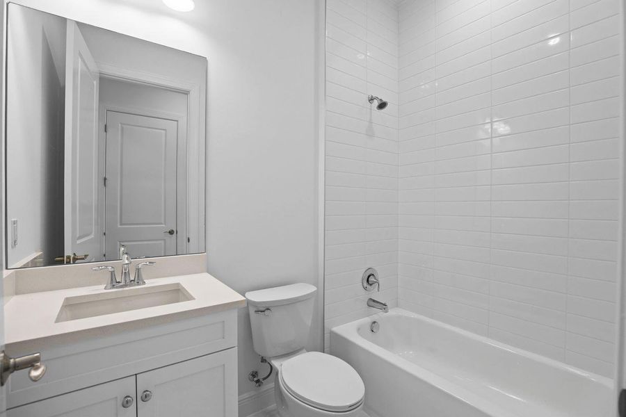 2D floor plan layout of this home in Cresswind Palm Beach at Westlake, Westlake, FL (Image 3).