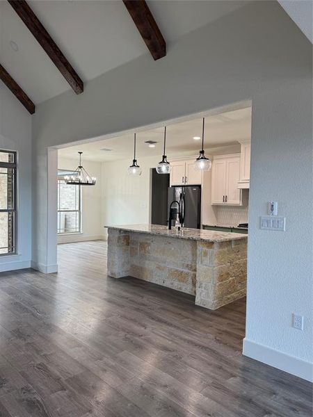 Spacious, unfurnished interior of a new home in , Weatherford (Image 26).