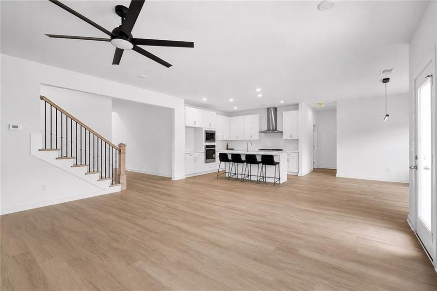 Spacious, unfurnished interior of a new home in , Atlanta (Image 17).