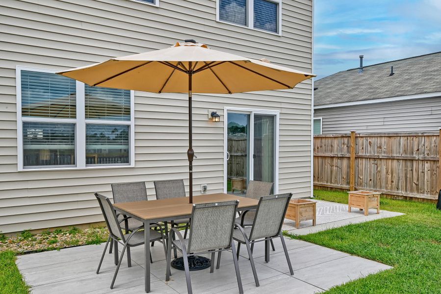 Exterior details and patio area of a home in , Summerville (Image 25).