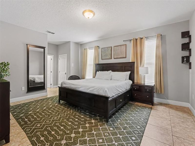 Furnished interior view inside a new home in , Davenport (Image 7).