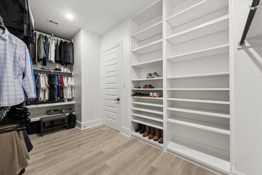 Furnished interior view inside a new home in , Fulshear (Image 25).