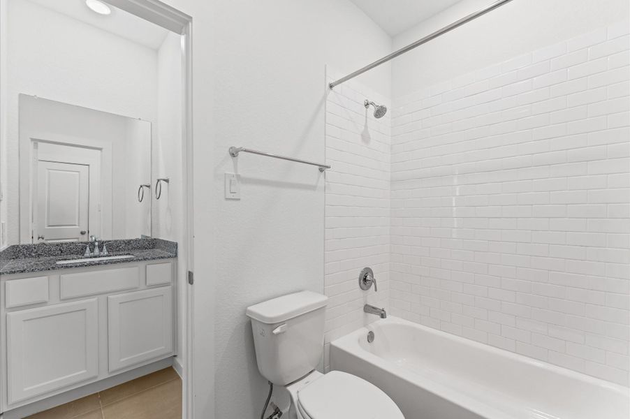 Furnished interior view inside a new home in , Manvel (Image 9).