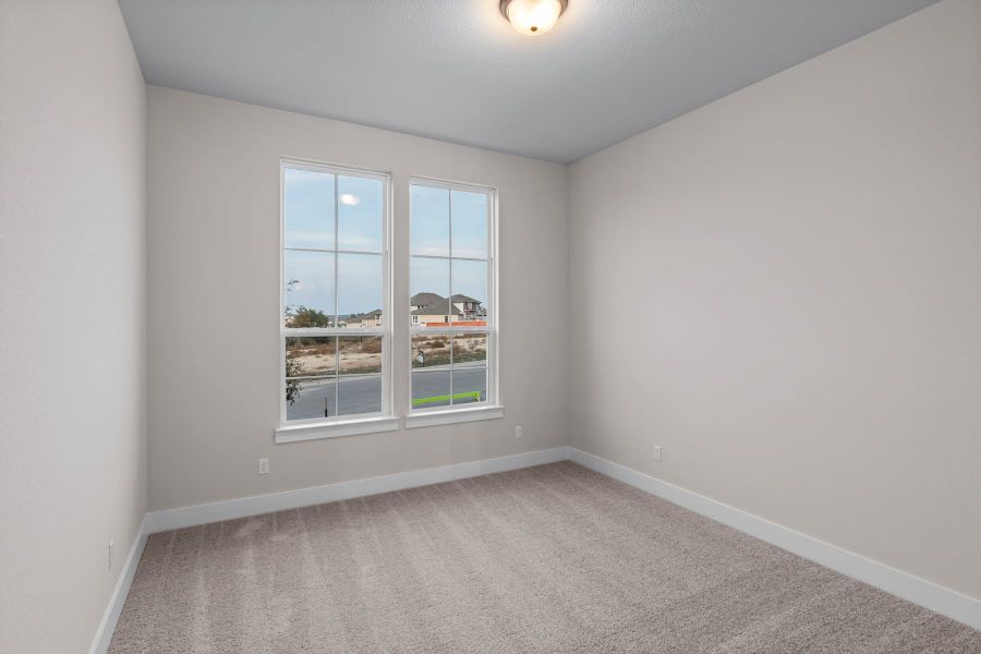 Spacious, unfurnished interior of a new home in Lariat, Liberty Hill (Image 44).