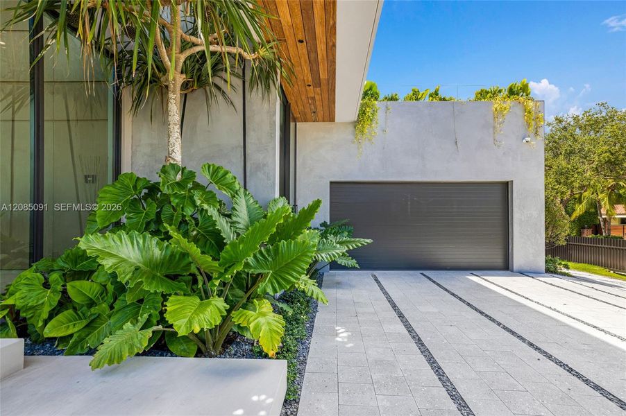 Exterior details and patio area of a home in , Miami Beach (Image 28).