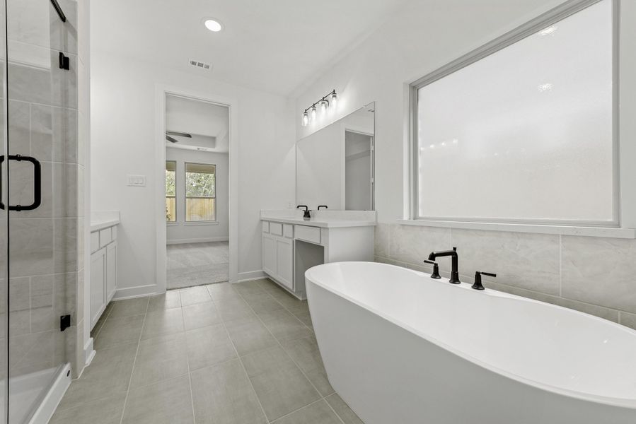 Furnished interior view inside a new home in Kresston, Montgomery (Image 5).