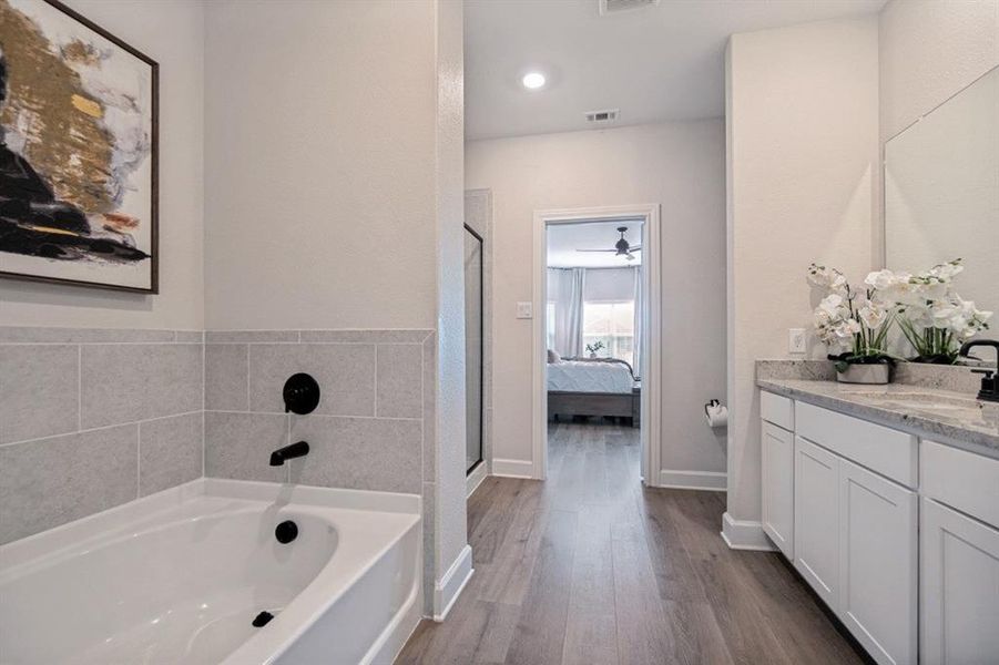 Furnished interior view inside a new home in Southaven, Hutchins (Image 5). Furnished interior view inside a new home in Southaven, Hutchins (Image 5).