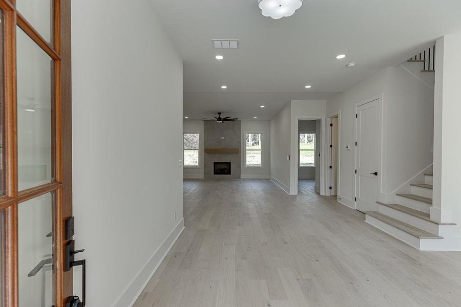 Spacious, unfurnished interior of a new home in , Flowery Branch (Image 45).