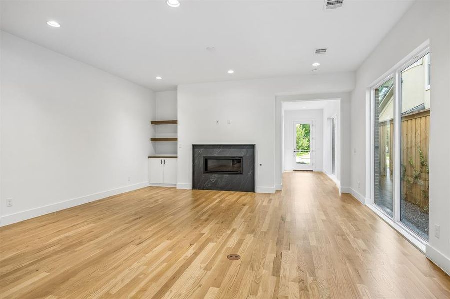 Spacious, unfurnished interior of a new home in , Dallas (Image 21). Spacious, unfurnished interior of a new home in , Dallas (Image 21).