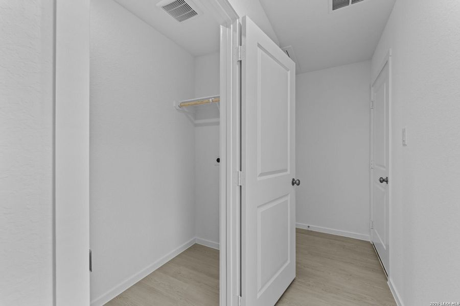 Spacious, unfurnished interior of a new home in Hidden Oasis, San Antonio (Image 16). Spacious, unfurnished interior of a new home in Hidden Oasis, San Antonio (Image 16).