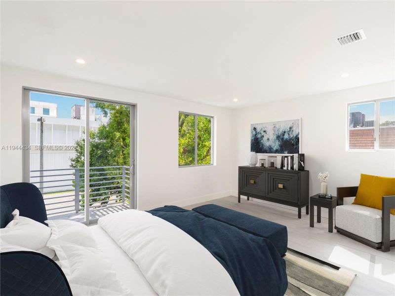 Furnished interior view inside a new home in , Fort Lauderdale (Image 4).