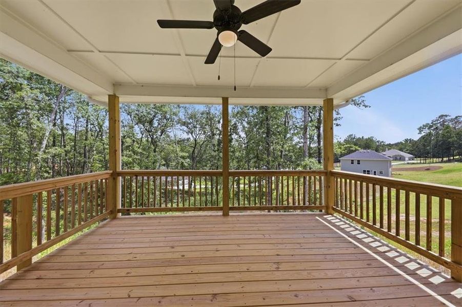 Exterior details and patio area of a home in Tuscany Hills, Douglasville (Image 3).