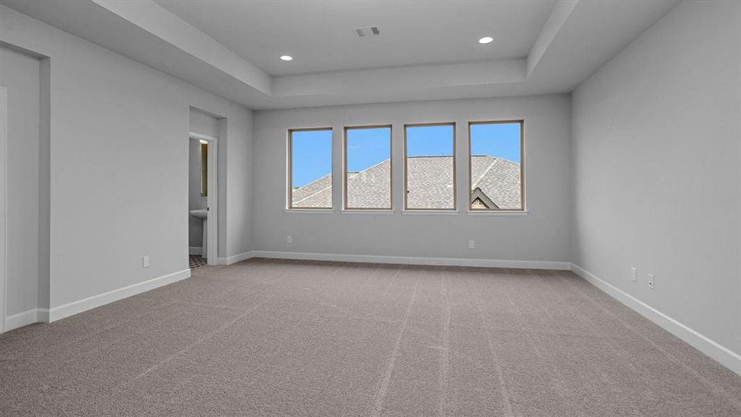 Spacious, unfurnished interior of a new home in Valencia 70', Manvel (Image 15). Spacious, unfurnished interior of a new home in Valencia 70', Manvel (Image 15).