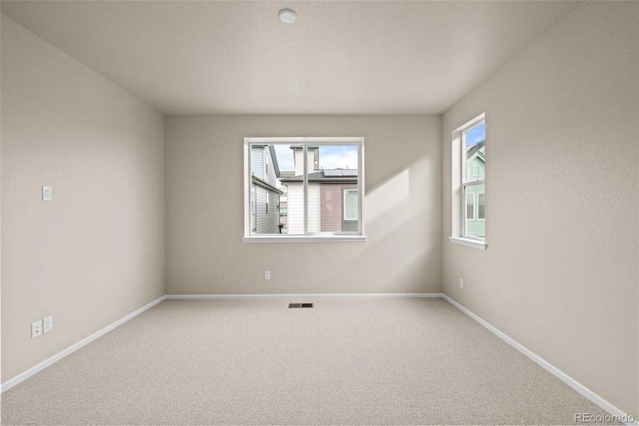 Spacious, unfurnished interior of a new home in Baseline, Broomfield (Image 33).