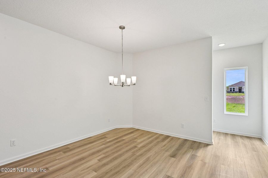 Spacious, unfurnished interior of a new home in Panther Creek, Jacksonville (Image 18).