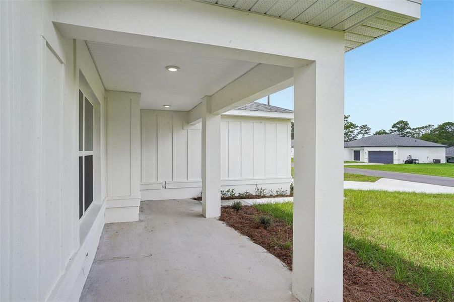 Exterior details and patio area of a home in , Ocala (Image 23).
