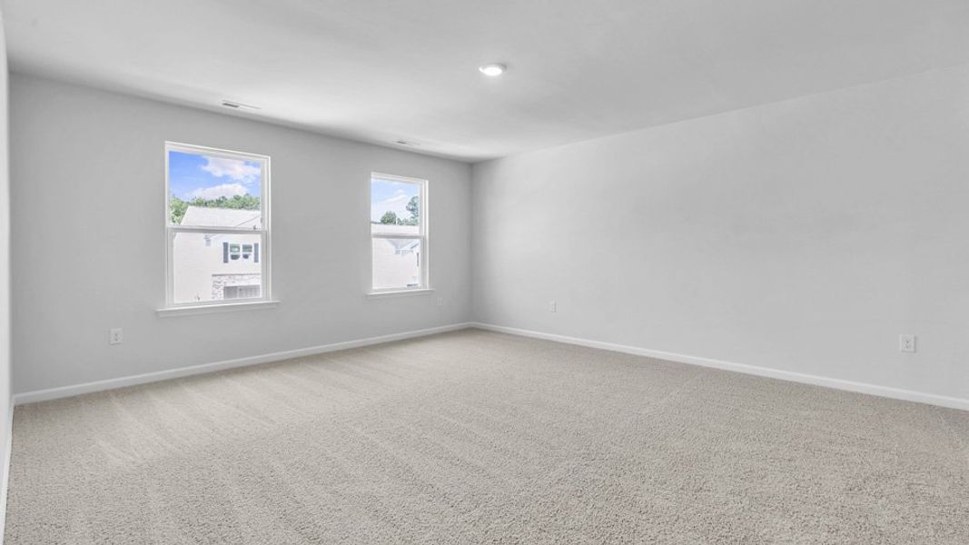 Spacious, unfurnished interior of a new home in Middleton, Greensboro (Image 20).