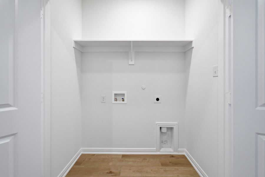 Spacious, unfurnished interior of a new home in Westridge, McKinney (Image 47).