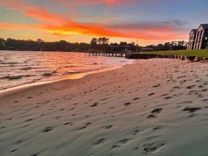 Natural landscape and outdoor views near  in Onalaska (Image 3).