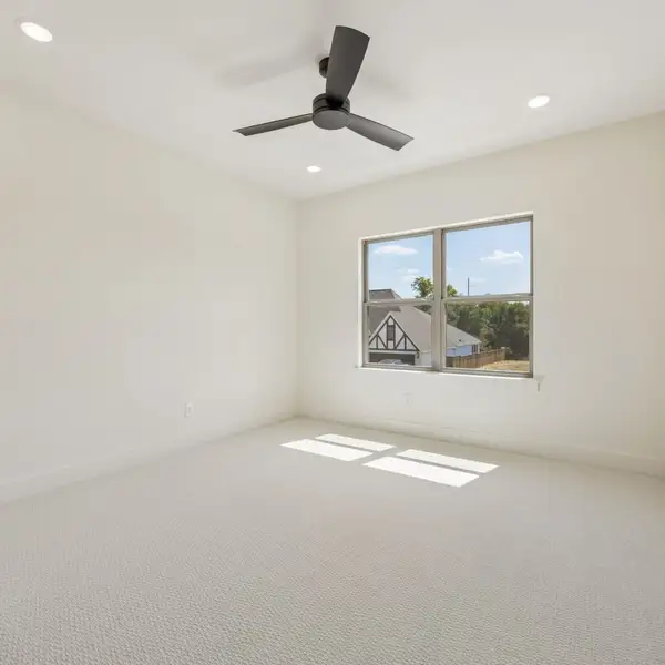 Spacious, unfurnished interior of a new home in The Parks at Wilson Creek, Celina (Image 71). Spacious, unfurnished interior of a new home in The Parks at Wilson Creek, Celina (Image 71).