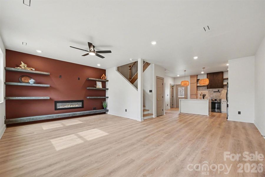 Spacious, unfurnished interior of a new home in , Concord (Image 12).