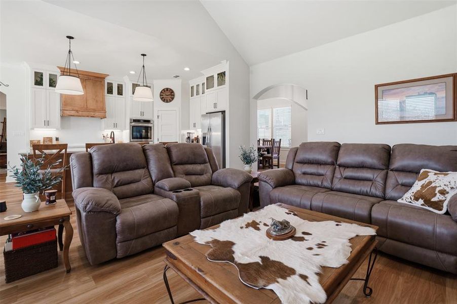 Furnished interior view inside a new home in , Weatherford (Image 8).