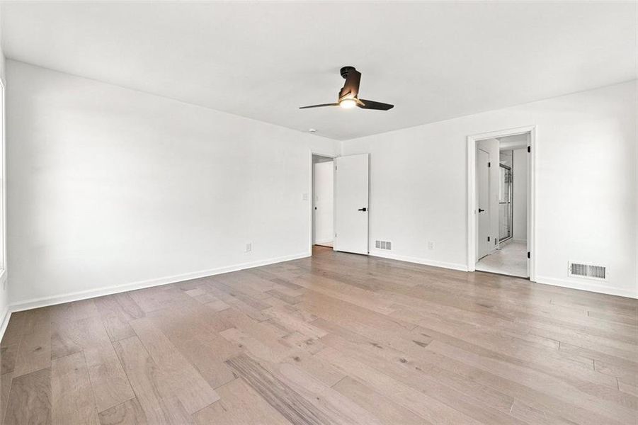 Spacious, unfurnished interior of a new home in , Acworth (Image 20).