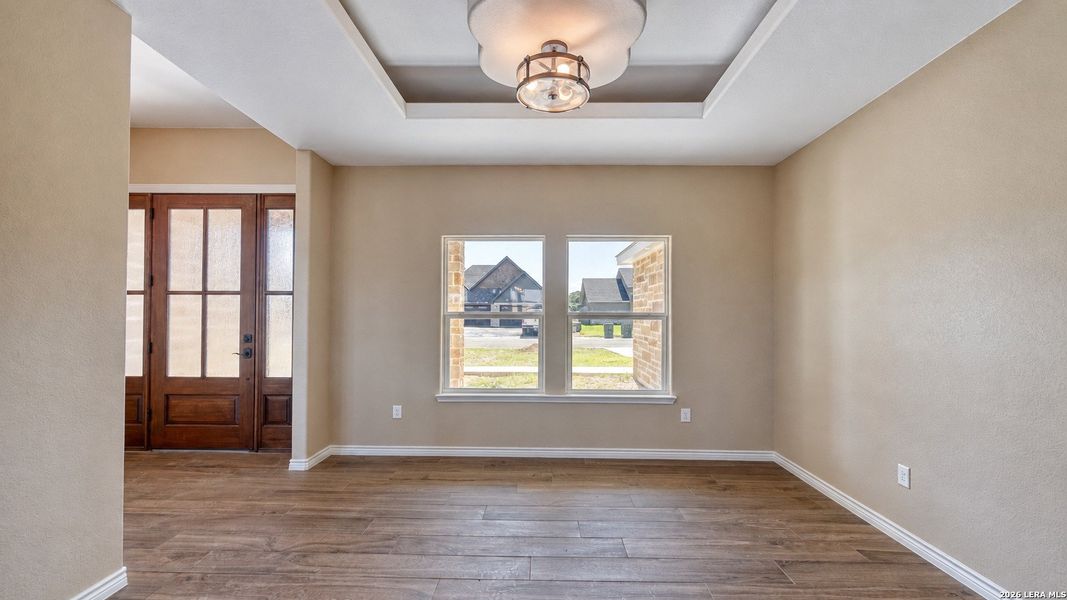 Spacious, unfurnished interior of a new home in , Uvalde (Image 15).