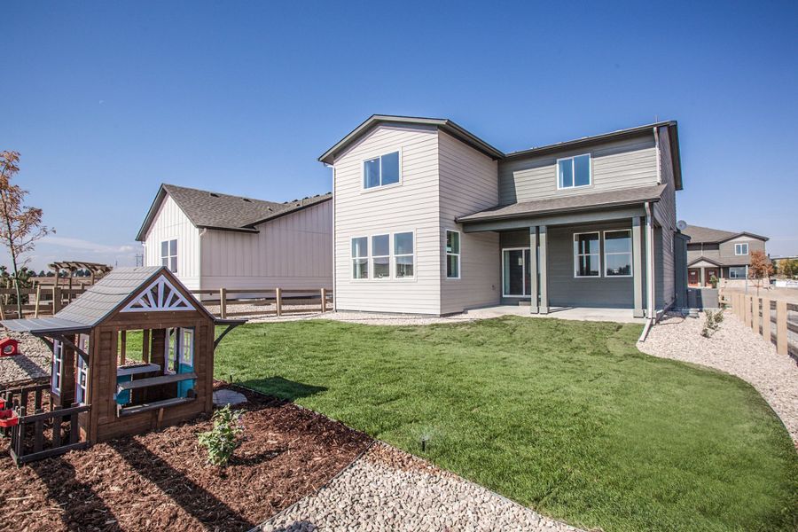 Representative exterior details of a home built from the Rowling by Hartford Homes in Trailside, Timnath (Image 37).